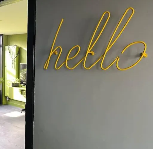 Bijzonder Stadshuis Met Diepe Moderne Tuin. Tatil Evi *